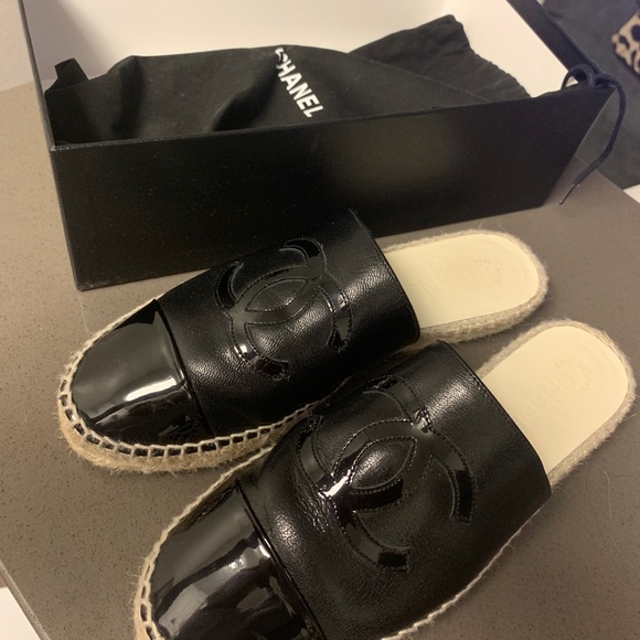 Chanel espadrilles - hardly worn - Picture 1 of 3